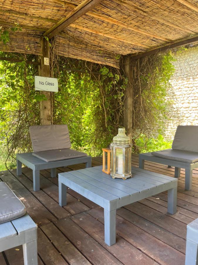 La Colline De Tilleul - Les Deux Puits - Cosy Cottage With Swimming Pool Near Aubeterre Saint-Romain  Extérieur photo